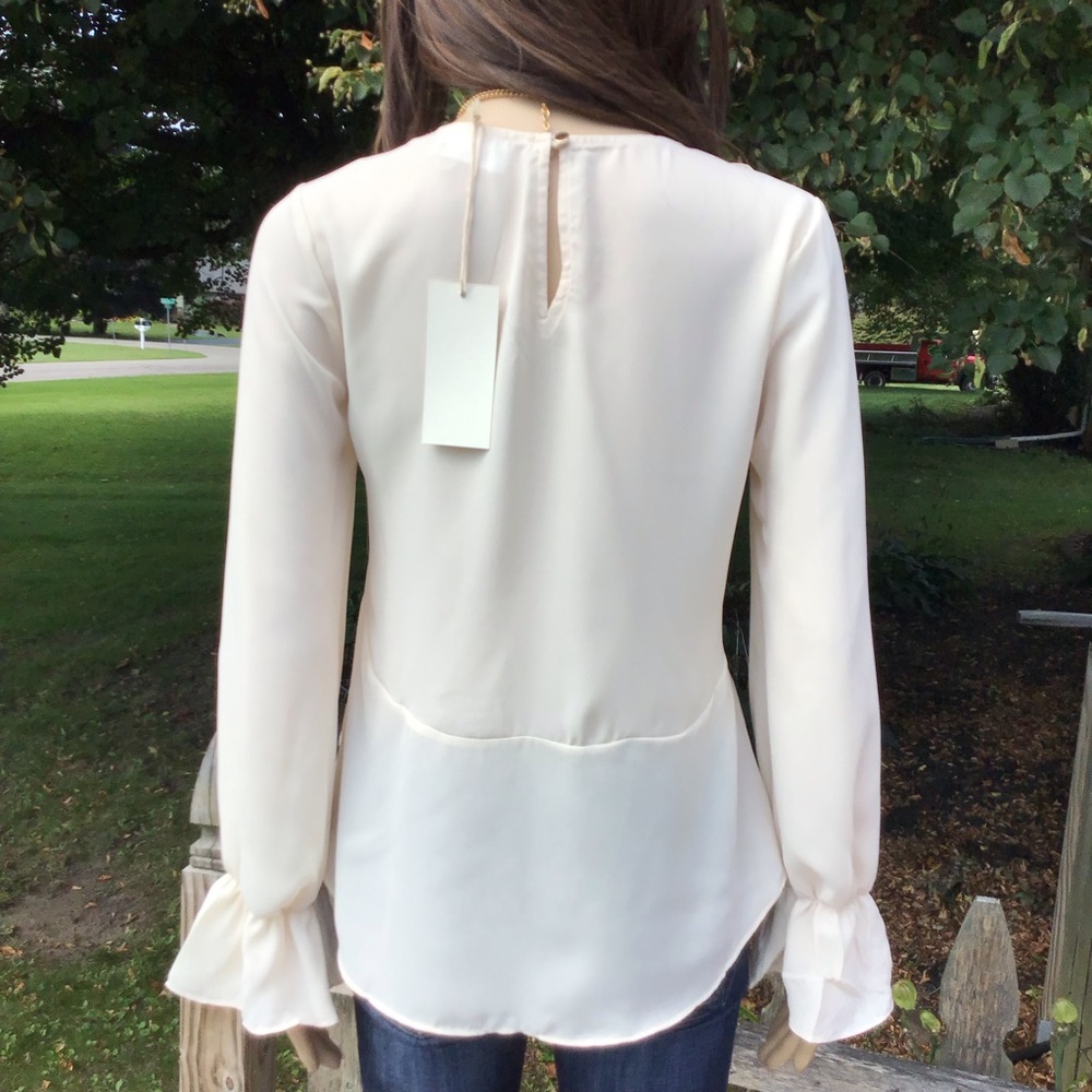 VINTAGE LOOKING IVORY LAYERED  RUFFLE BLOUSE - Picture 6 of 7